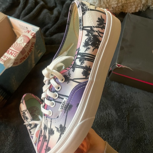 US Open Vans - Picture 5 of 7